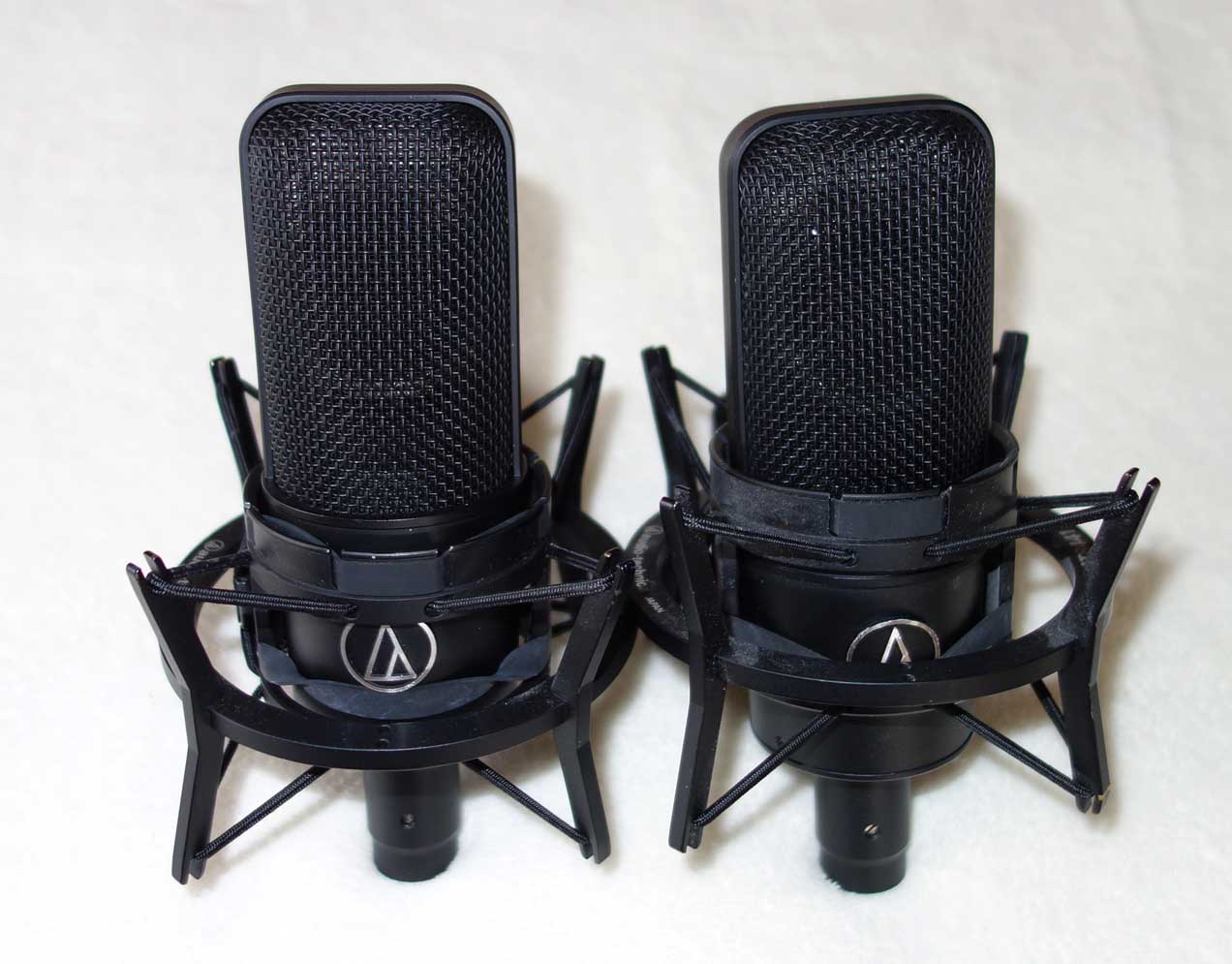 Vintage 1990s Audio Technica AT-4033A Cardioid Condenser Mic Pair w/Original Mounts, Cases