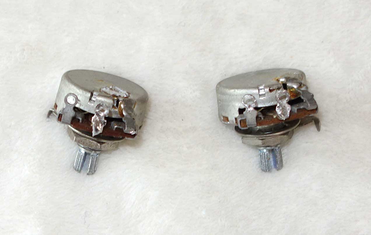 Vintage 1965 Gibson Centralab 2x 250k Pots Set w/Matching Date Codes: 65-35 w/Measured Resistance of 250k, 233k