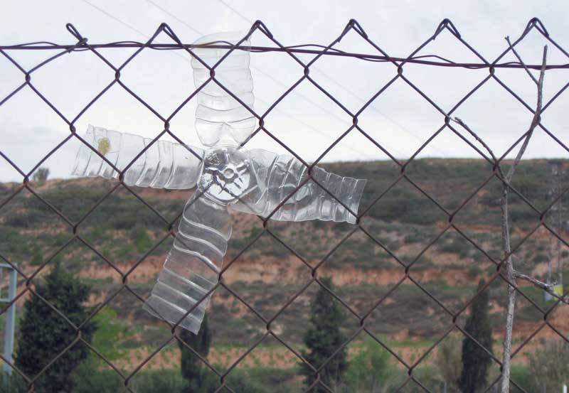 Bottle Cross